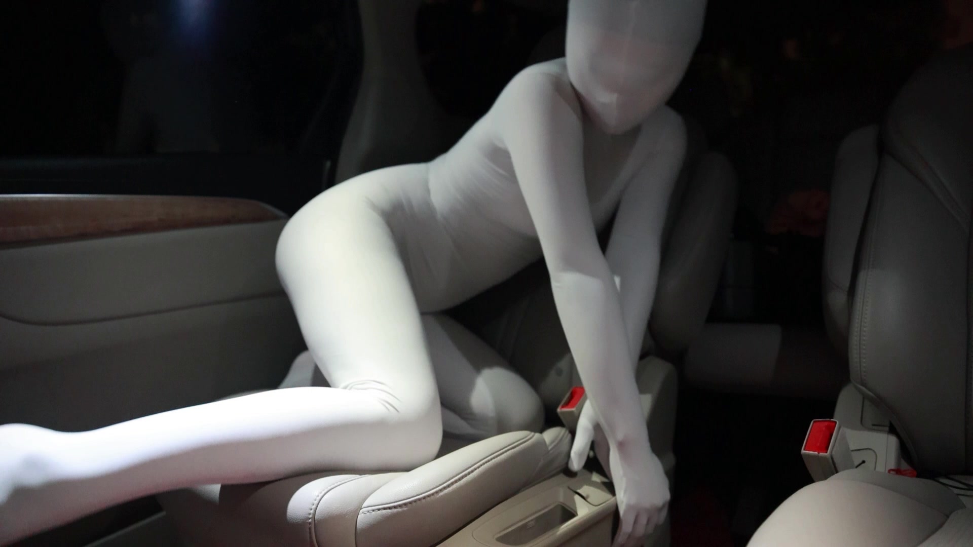 4159.mp4-2.jpg